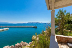 Traumhaftes Apartment direkt am eigenen Strand mit privatem Balkon, Meerblick, Klima, WiFi